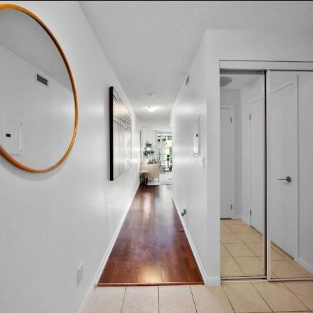 Cn Tower View With Free Parking, Pool, & More Amenities Toronto Ngoại thất bức ảnh